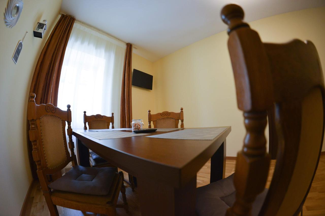 Apartment Luca Poarta Schei ブラショフ エクステリア 写真